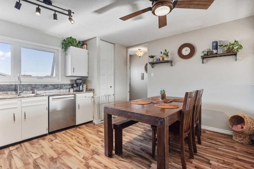 98 Eagle Road North, Lethbridge, AB - Indoor