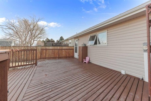 98 Eagle Road North, Lethbridge, AB - Outdoor With Exterior