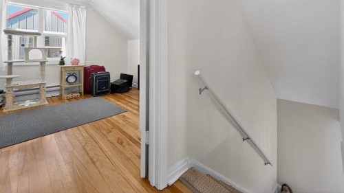 11 Mountain Vista Drive, Hill Spring, AB - Indoor Photo Showing Other Room