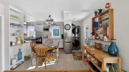 11 Mountain Vista Drive, Hill Spring, AB - Indoor