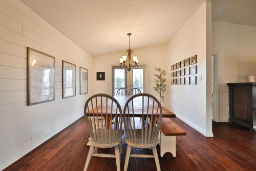 182 S 3 Street E, Magrath, AB - Indoor Photo Showing Other Room