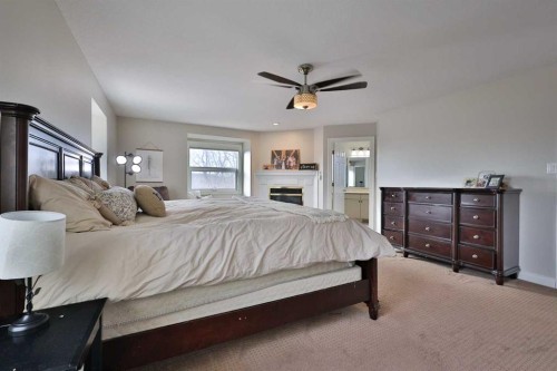 182 S 3 Street E, Magrath, AB - Indoor Photo Showing Bedroom