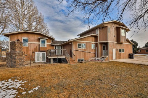 182 S 3 Street E, Magrath, AB - Outdoor With Deck Patio Veranda
