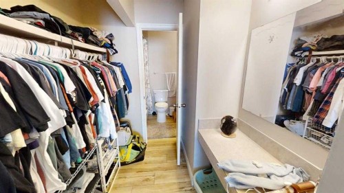 302-4210 20 Avenue South, Lethbridge, AB - Indoor With Storage