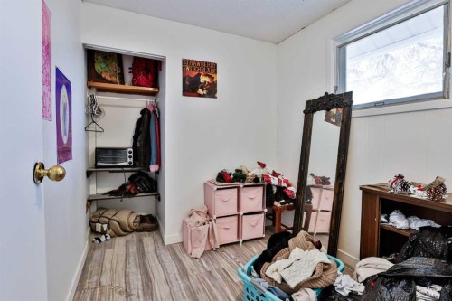 1019 7 Street North, Lethbridge, AB - Indoor