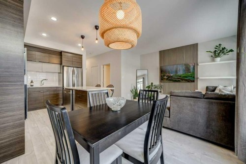 2-458 Highlands Boulevard West, Lethbridge, AB - Indoor Photo Showing Dining Room
