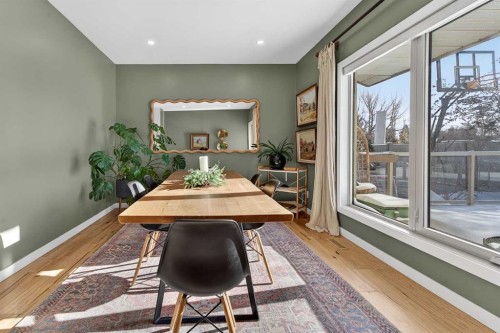 39 Wildwood Crescent West, Lethbridge, AB - Indoor Photo Showing Dining Room