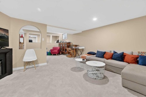 39 Wildwood Crescent West, Lethbridge, AB - Indoor