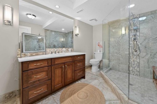 39 Wildwood Crescent West, Lethbridge, AB - Indoor Photo Showing Bathroom