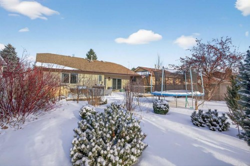 39 Wildwood Crescent West, Lethbridge, AB - Outdoor