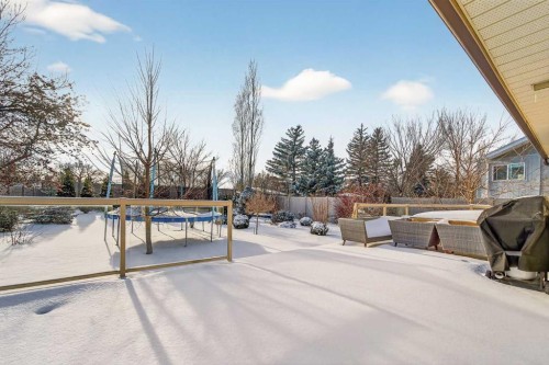 39 Wildwood Crescent West, Lethbridge, AB - Outdoor