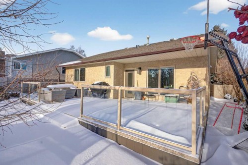 39 Wildwood Crescent West, Lethbridge, AB - Outdoor With Deck Patio Veranda