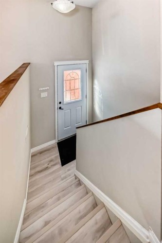 33 Meadowlark Boulevard North, Lethbridge, AB - Indoor Photo Showing Other Room