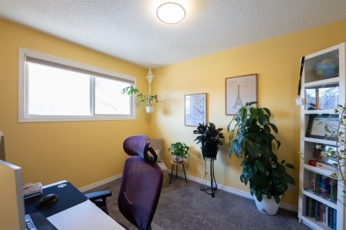 167 Chippewa Crescent West, Lethbridge, AB - Indoor Photo Showing Office