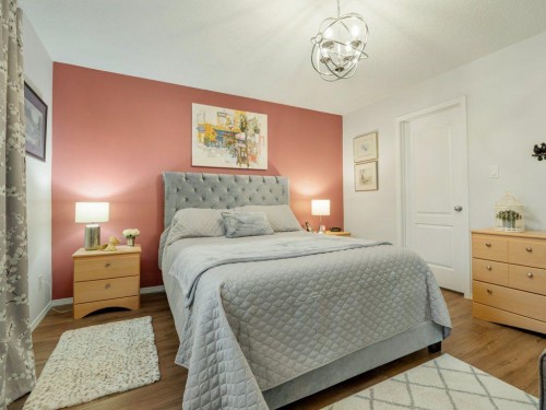 61 Rivercrest Court West, Lethbridge, AB - Indoor Photo Showing Bedroom