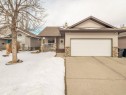 61 Rivercrest Court West, Lethbridge, AB  - Outdoor 