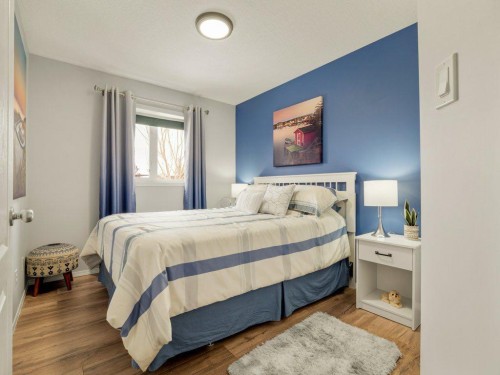 61 Rivercrest Court West, Lethbridge, AB - Indoor Photo Showing Bedroom