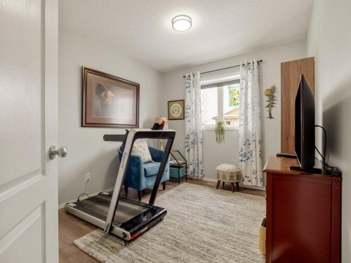 61 Rivercrest Court West, Lethbridge, AB - Indoor