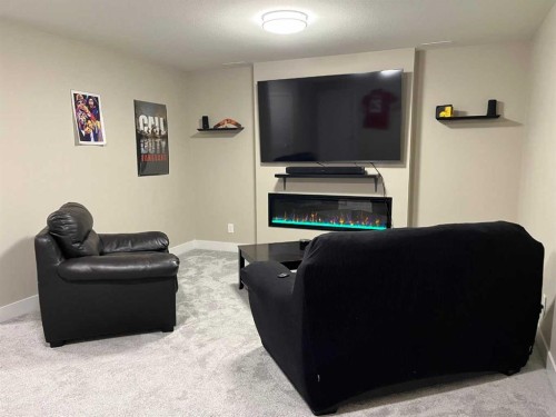 642 Moonlight Lane West, Lethbridge, AB - Indoor