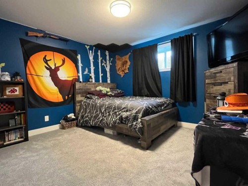 642 Moonlight Lane West, Lethbridge, AB - Indoor Photo Showing Bedroom