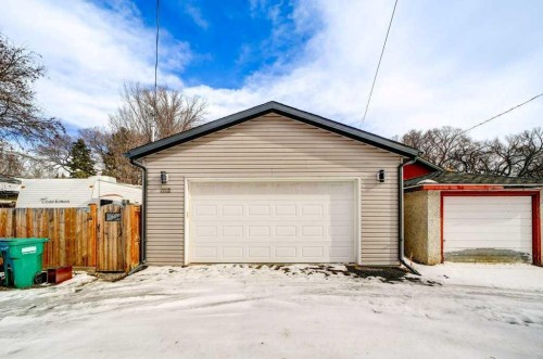 1112 17 Street South, Lethbridge, AB - Outdoor With Exterior