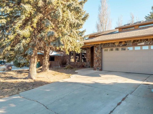 51 Tudor Boulevard South, Lethbridge, AB - Outdoor