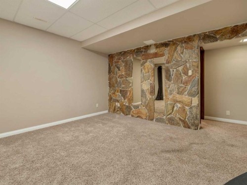 51 Tudor Boulevard South, Lethbridge, AB - Indoor