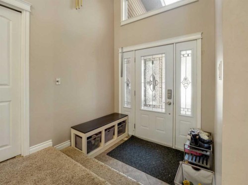 51 Tudor Boulevard South, Lethbridge, AB - Indoor Photo Showing Other Room