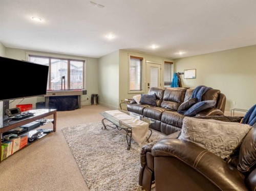 128 Sixmile Common South, Lethbridge, AB - Indoor Photo Showing Living Room