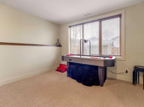 128 Sixmile Common South, Lethbridge, AB - Indoor