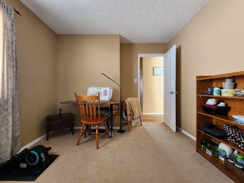 52 Squamish Crescent West, Lethbridge, AB - Indoor