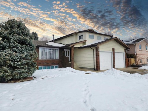 15 Elm Crescent South, Lethbridge, AB - Outdoor