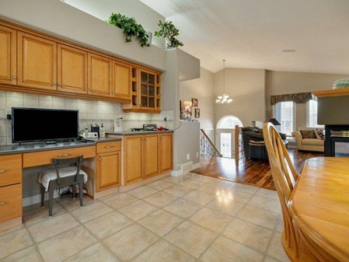 76 Grand River Boulevard West, Lethbridge, AB - Indoor Photo Showing Office