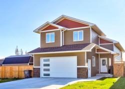 1029 Livingston Way  Pincher Creek, AB T0K 1W0