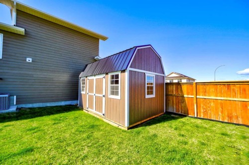 1029 Livingston Way, Pincher Creek, AB - Outdoor With Exterior