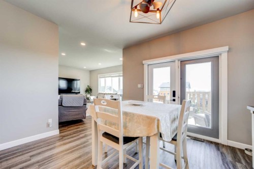 1029 Livingston Way, Pincher Creek, AB - Indoor Photo Showing Dining Room