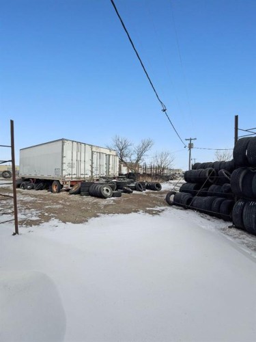 Unit 1-1621 Highway Avenue Se, Redcliff, AB 