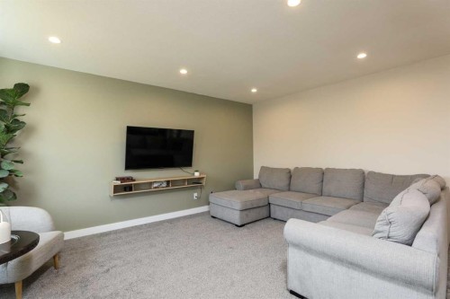 4803 59 Avenue, Taber, AB - Indoor Photo Showing Other Room