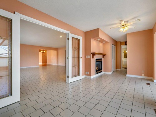 2123 10 Avenue South, Lethbridge, AB - Indoor With Fireplace