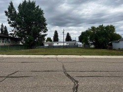 109-111 1st Avenue NORTH Coutts, AB T0K 0N0