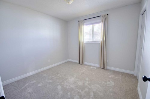 4912 41 St, Taber, AB - Indoor Photo Showing Other Room