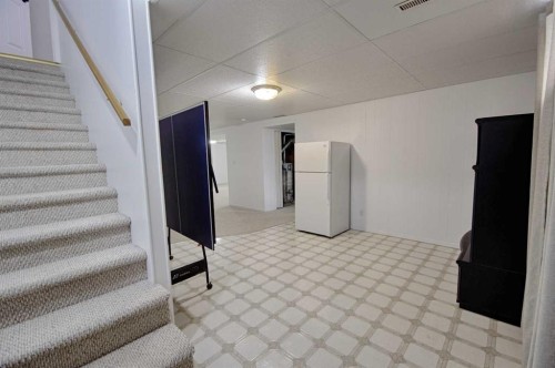 4912 41 St, Taber, AB - Indoor Photo Showing Other Room