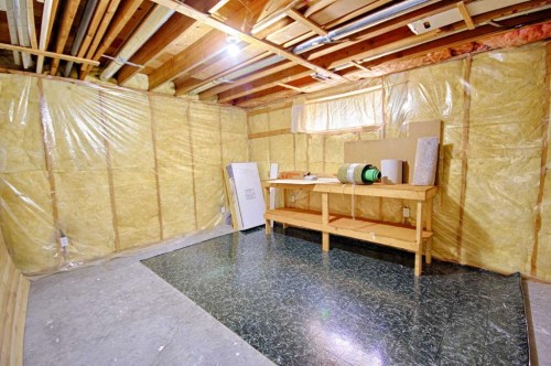 4912 41 St, Taber, AB - Indoor Photo Showing Basement