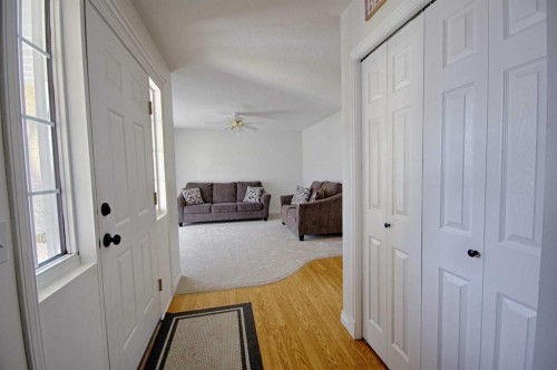 4912 41 St, Taber, AB - Indoor Photo Showing Other Room