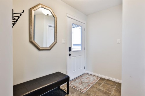 437 Twinriver Road West, Lethbridge, AB - Indoor Photo Showing Other Room