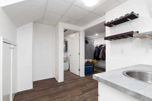 10-545 Highlands Boulevard West, Lethbridge, AB - Indoor