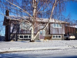 310 54 Avenue EAST Claresholm, AB T0L 0T0