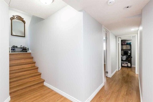 93 Simon Fraser Boulevard West, Lethbridge, AB 