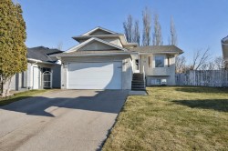 18 Harvard Crescent WEST Lethbridge, AB T1K 6R4