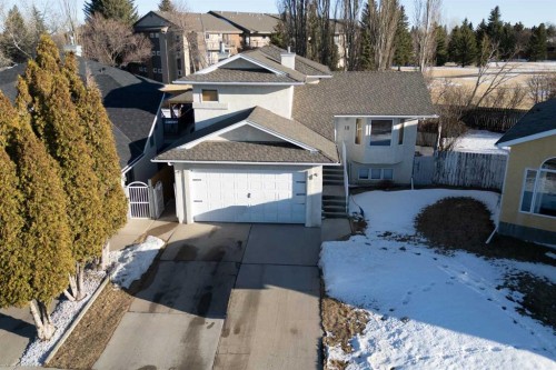 18 Harvard Crescent West, Lethbridge, AB - Outdoor